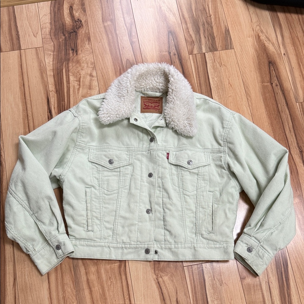 Levi's Women's mint  Green Sherpa corduroy Jacket
